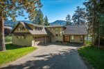Located on Frye Creek and a very short boat ride to Lake Pend Oreille.